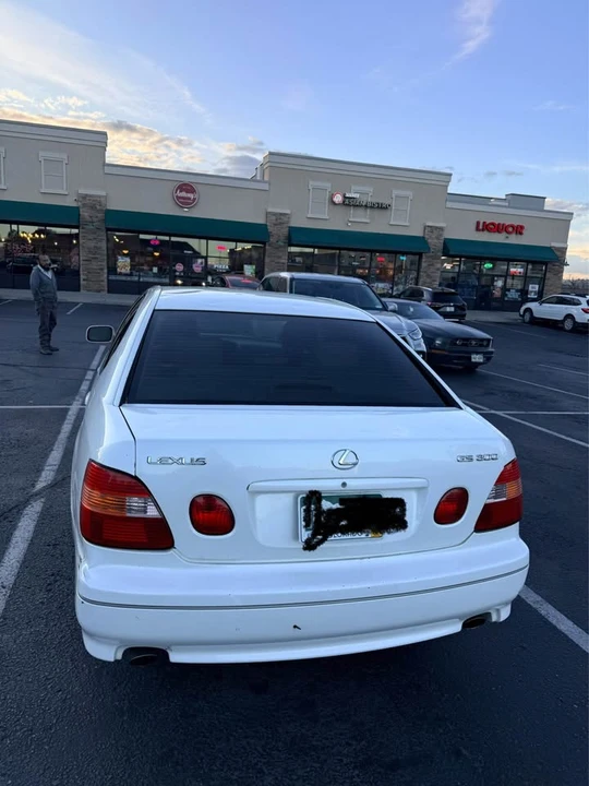 2001 Lexus GS 2nd Gen - Image 3 of 5