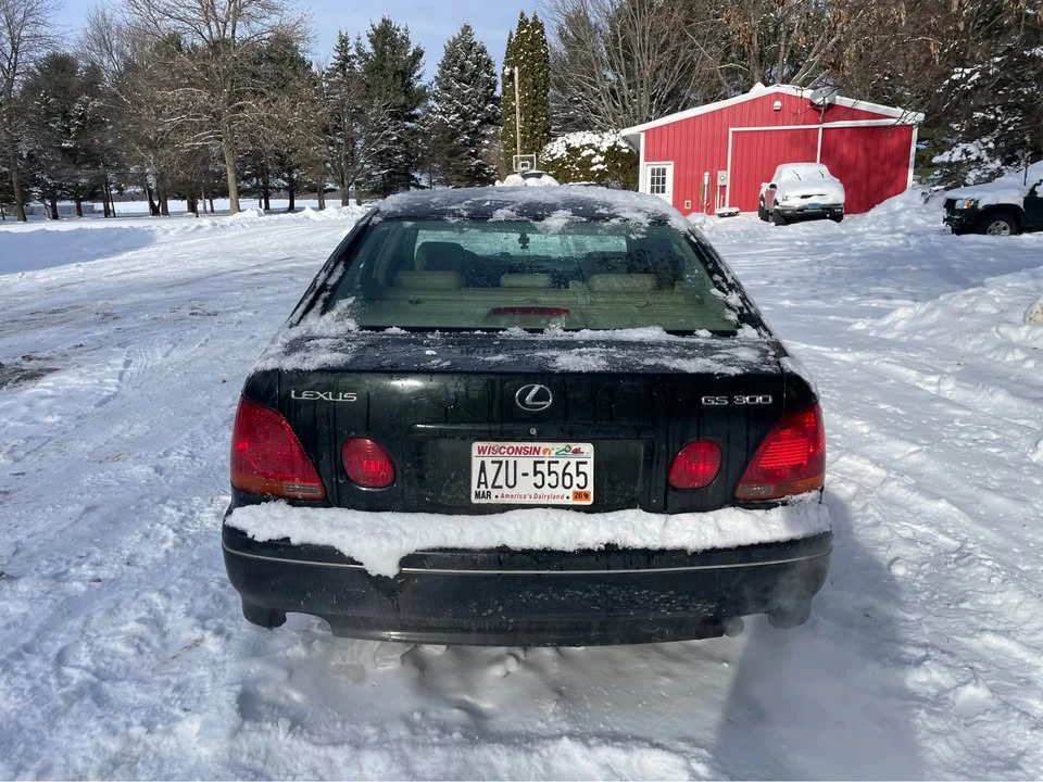 2001 Lexus GS 2nd Gen - Image 4 of 8