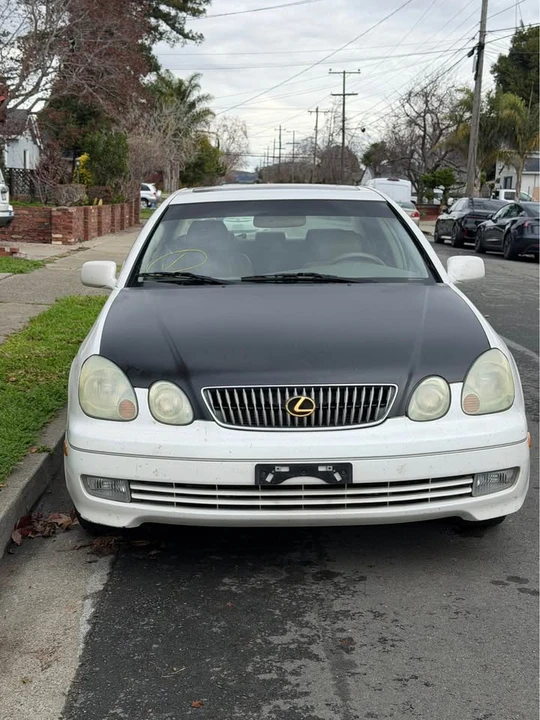 2001 Lexus GS 2nd Gen - Image 2 of 9