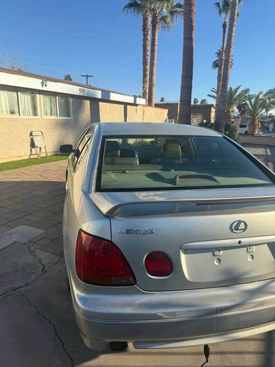 2001 Lexus GS 2nd Gen - Image 18 of 20