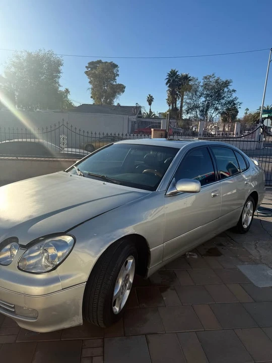 2001 Lexus GS 2nd Gen - Image 4 of 20
