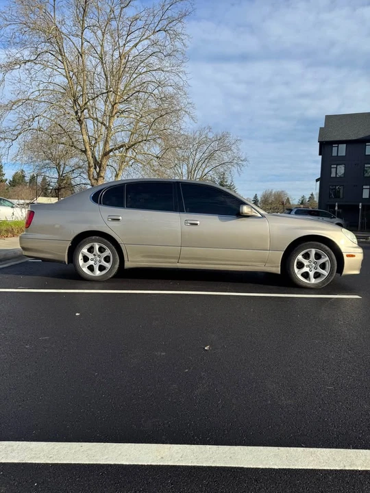 2001 Lexus GS 2nd Gen - Image 5 of 11