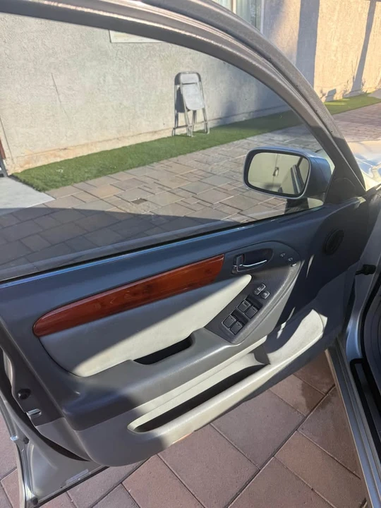 2001 Lexus GS 2nd Gen - Image 11 of 20