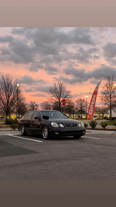 2001 Lexus GS 2nd Gen - Image 2 of 2