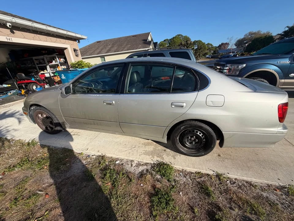2001 Lexus GS 2nd Gen - Image 9 of 9