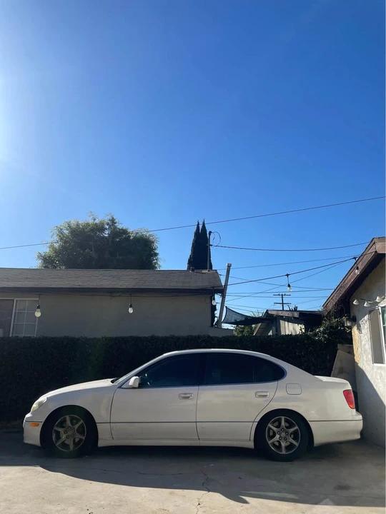 2001 Lexus GS 2nd Gen - Image 2 of 11