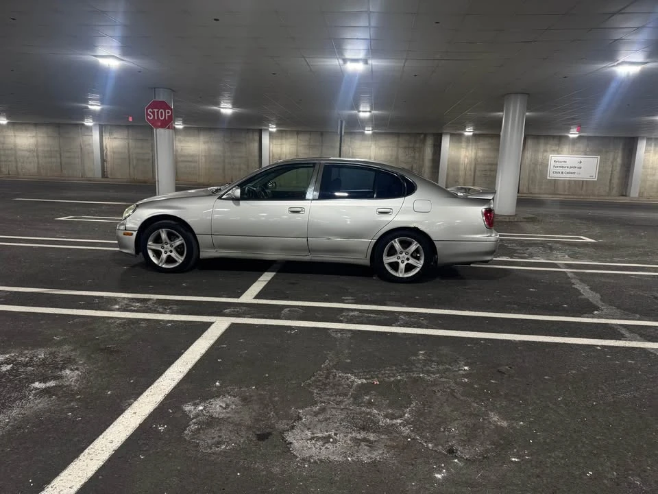 2001 Lexus GS 2nd Gen - Image 3 of 9