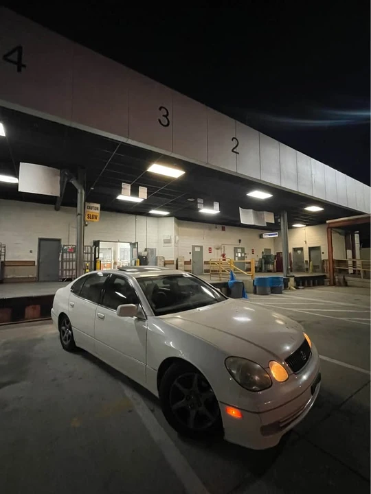 2001 Lexus GS 2nd Gen - Image 5 of 11