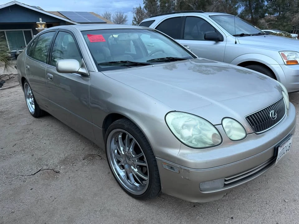 2001 Lexus GS 2nd Gen - Image 2 of 7