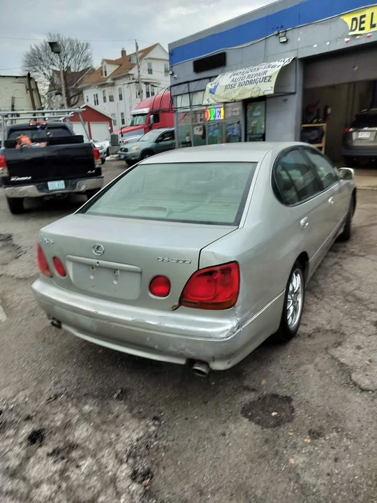 2001 Lexus GS 2nd Gen - Image 3 of 7