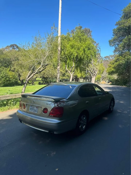 2001 Lexus GS 2nd Gen - Image 4 of 5