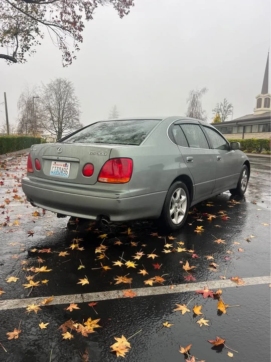 2001 Lexus GS 2nd Gen - Image 3 of 13