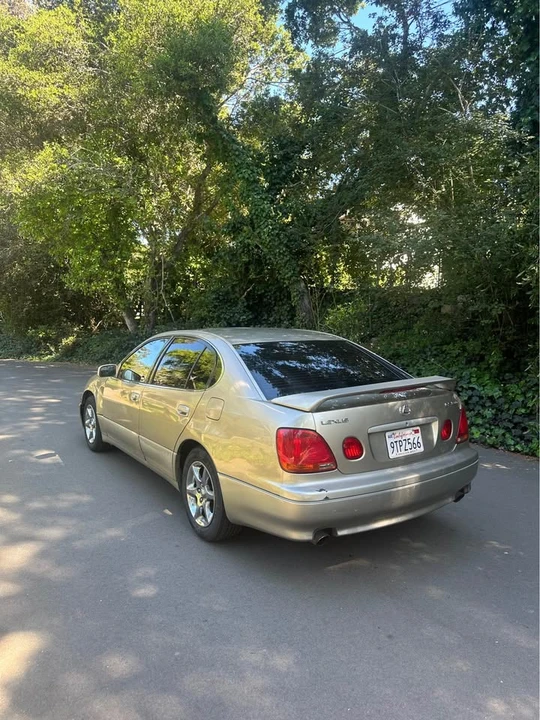2001 Lexus GS 2nd Gen - Image 2 of 5