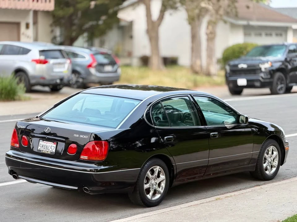 2001 Lexus GS 2nd Gen - Image 6 of 13
