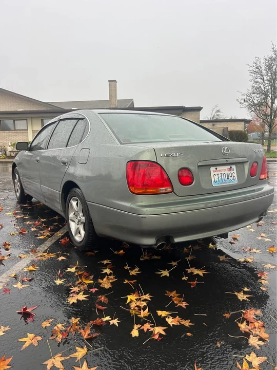 2001 Lexus GS 2nd Gen - Image 4 of 13