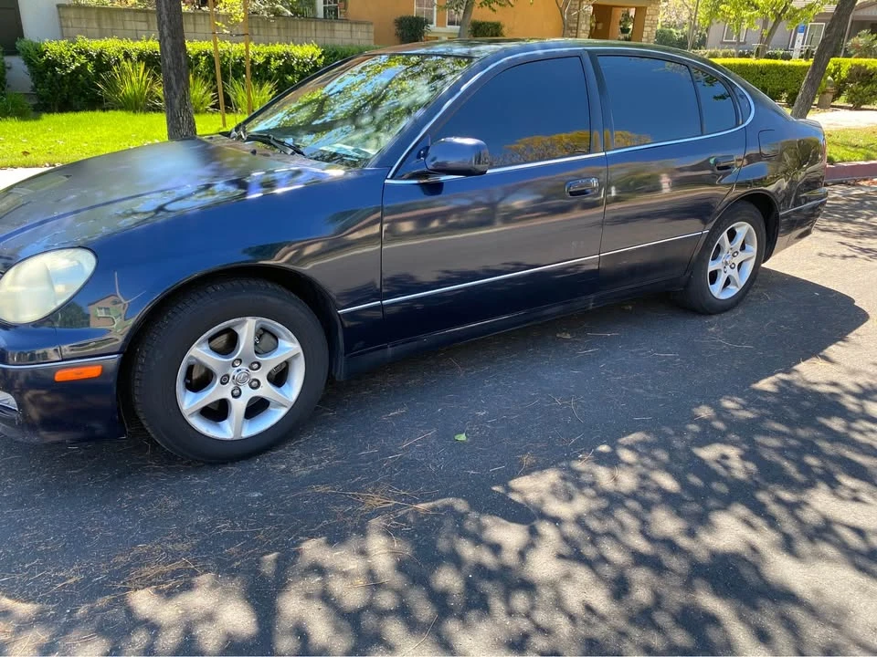 2001 Lexus GS 2nd Gen - Image 2 of 8