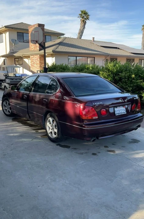 2001 Lexus GS 2nd Gen - Image 4 of 10