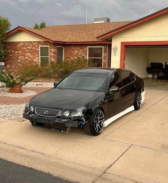 2001 Lexus GS 2nd Gen - Image 4 of 11