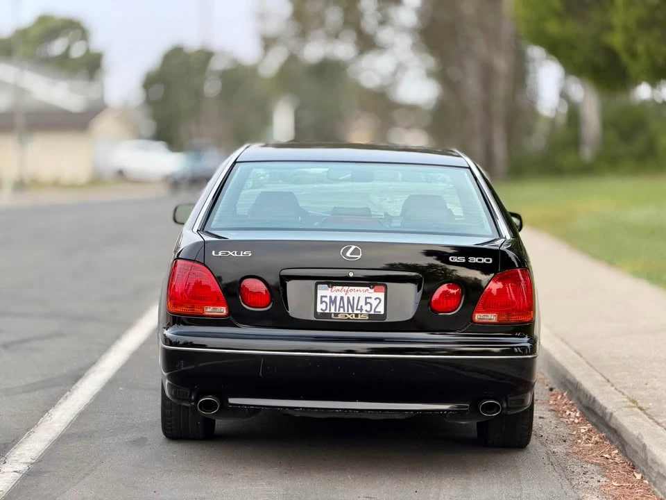 2001 Lexus GS 2nd Gen - Image 7 of 13
