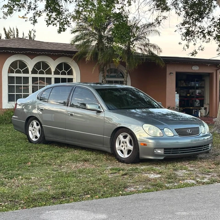 2001 Lexus GS 2nd Gen - Image 4 of 13