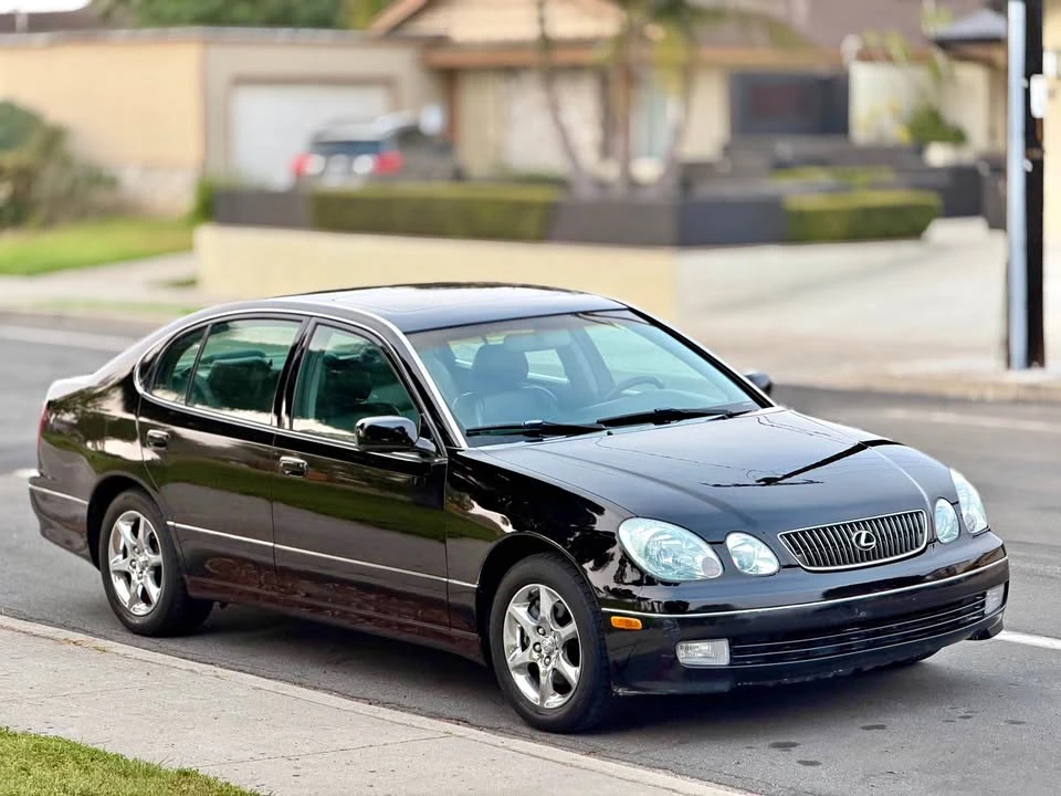 2001 Lexus GS 2nd Gen - Image 2 of 13