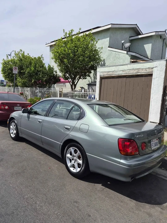 2001 Lexus GS 2nd Gen - Image 4 of 8