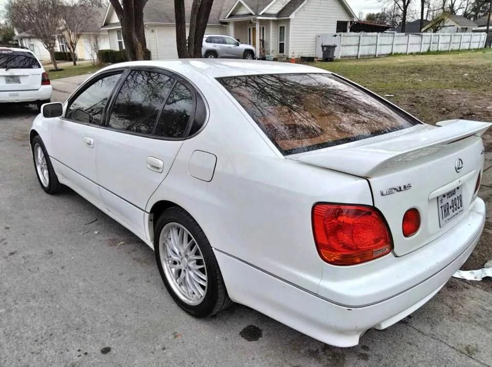2001 Lexus GS 2nd Gen - Image 2 of 5