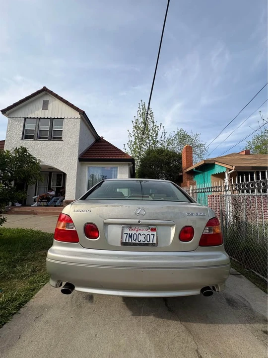 2001 Lexus GS 2nd Gen - Image 5 of 8