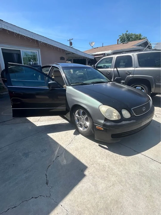 2001 Lexus GS 2nd Gen - Image 3 of 10