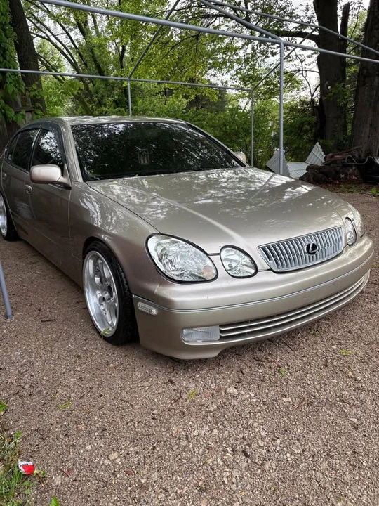 2001 Lexus GS 2nd Gen - Image 2 of 13