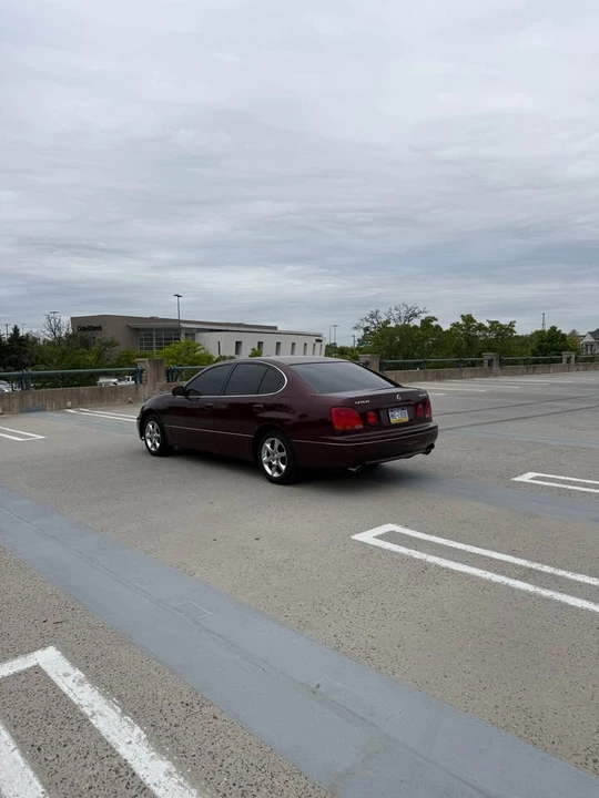 2001 Lexus GS 2nd Gen - Image 4 of 18