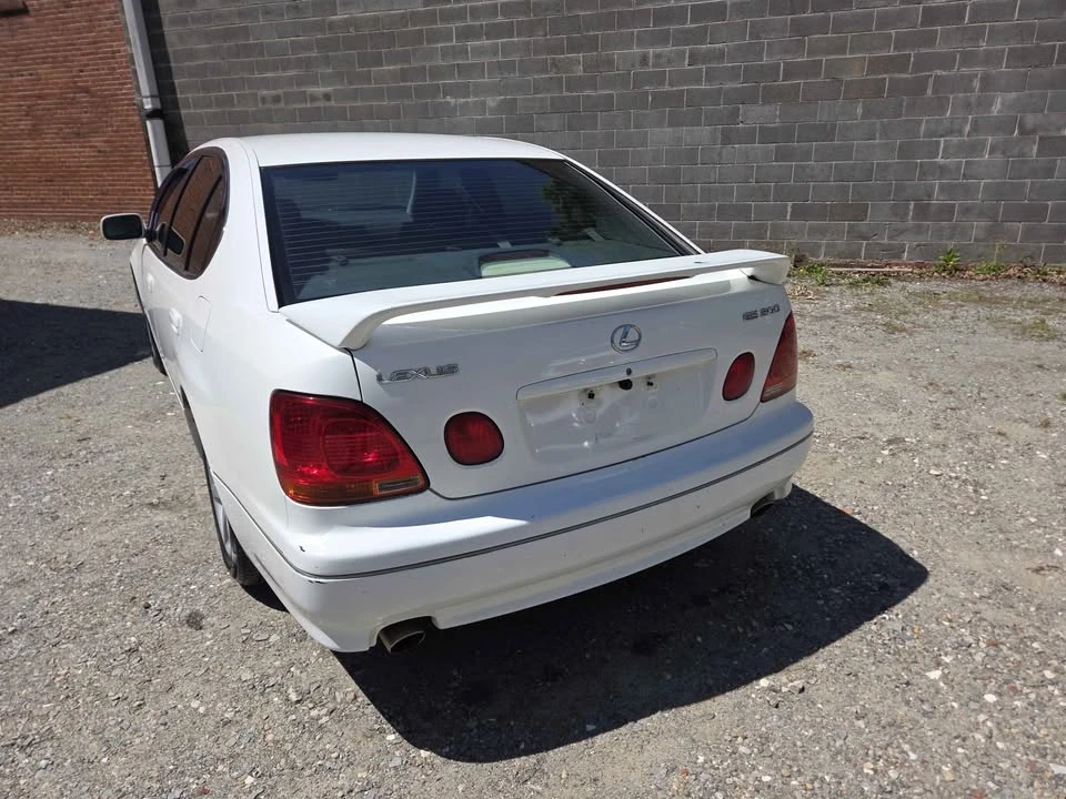 2001 Lexus GS 2nd Gen - Image 2 of 9