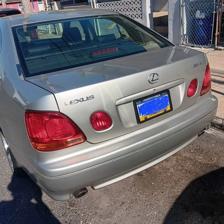 2001 Lexus GS 2nd Gen - Image 2 of 12