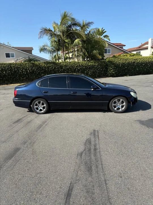 2001 Lexus GS 2nd Gen - Image 4 of 10