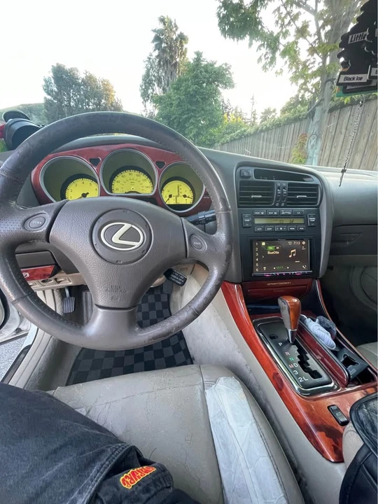 2001 Lexus GS 2nd Gen - Image 5 of 5