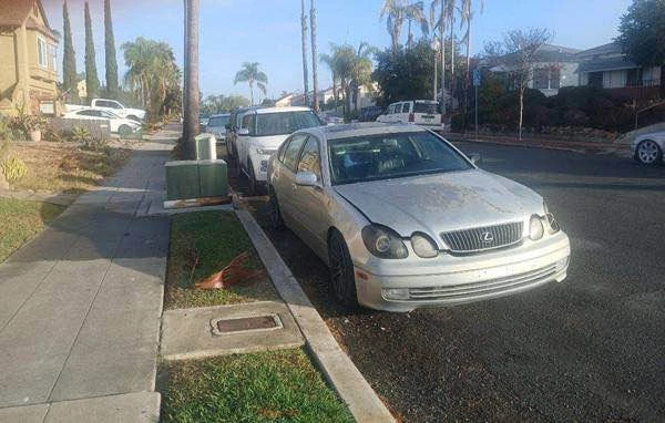 2001 Lexus GS 2nd Gen - Image 4 of 4