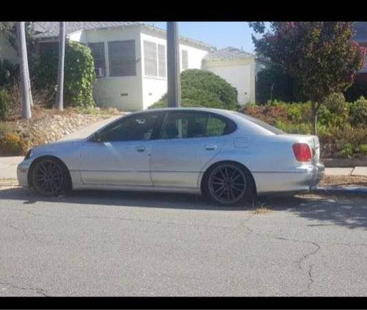 2001 Lexus GS 2nd Gen - Image 2 of 4