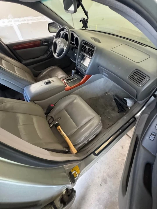 2001 Lexus GS 2nd Gen - Image 5 of 8
