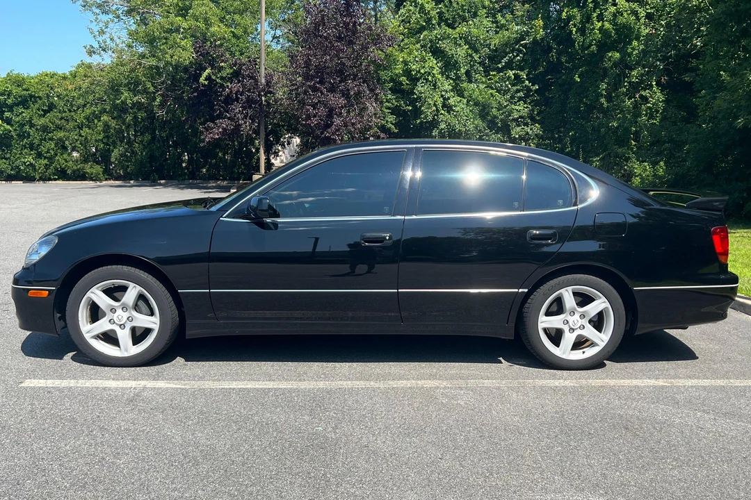 2001 Lexus GS 2nd Gen - Image 3 of 31