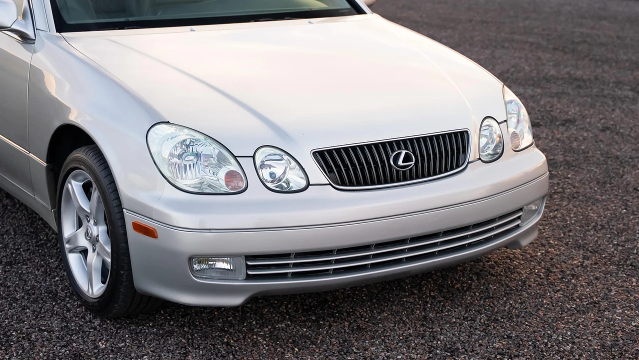 2001 Lexus GS 2nd Gen - Image 30 of 31