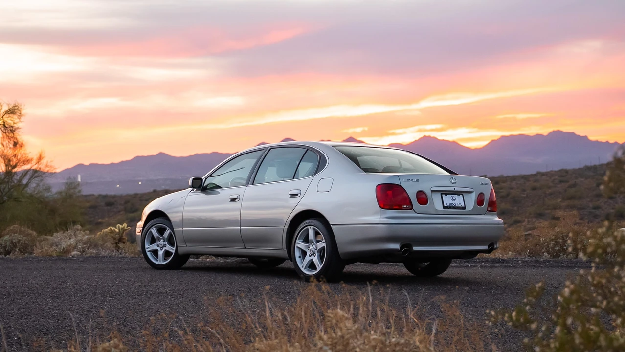 2001 Lexus GS 2nd Gen - Image 15 of 31