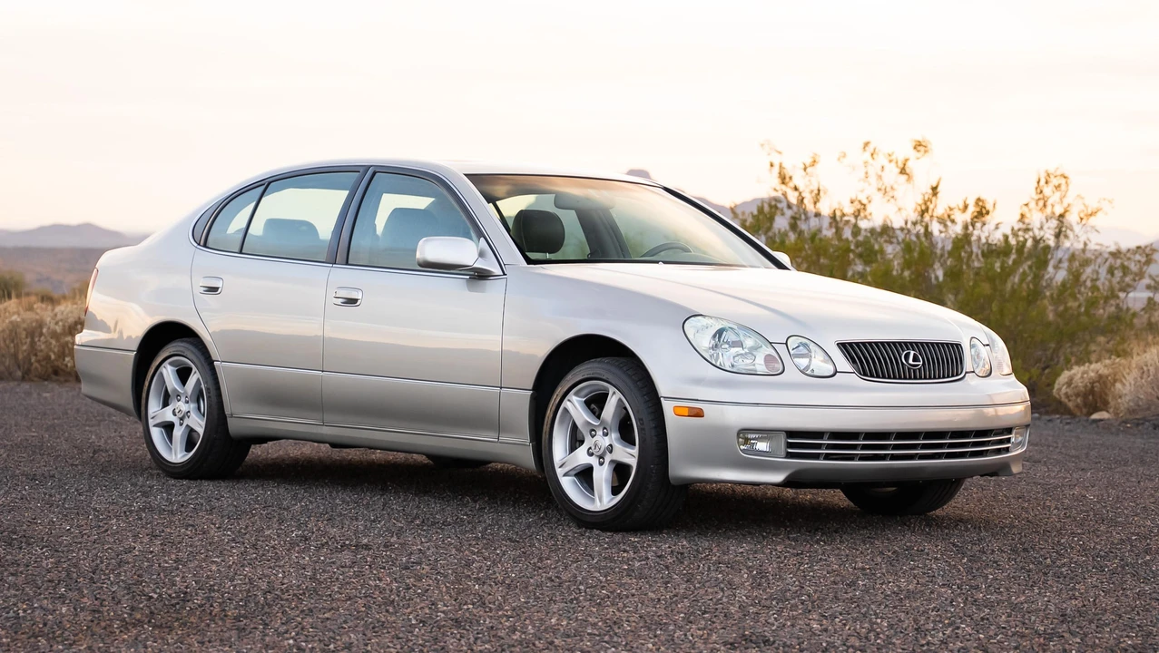 2001 Lexus GS 2nd Gen - Image 26 of 31