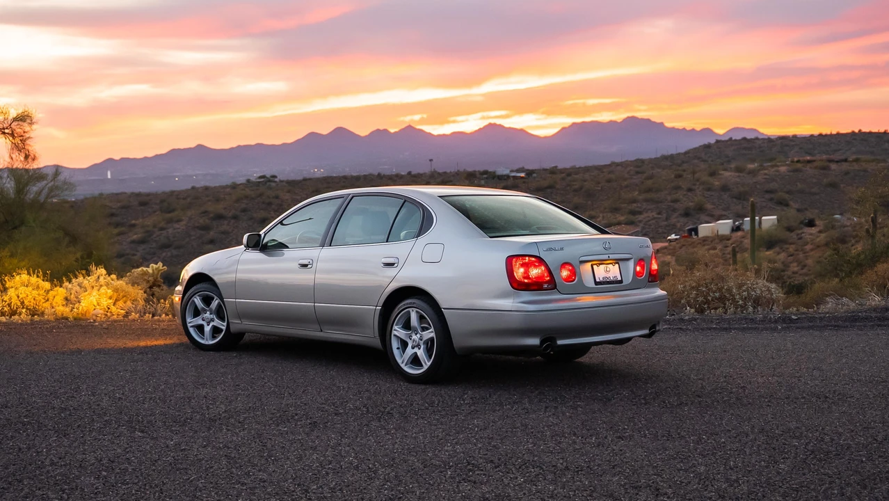 2001 Lexus GS 2nd Gen - Image 13 of 31