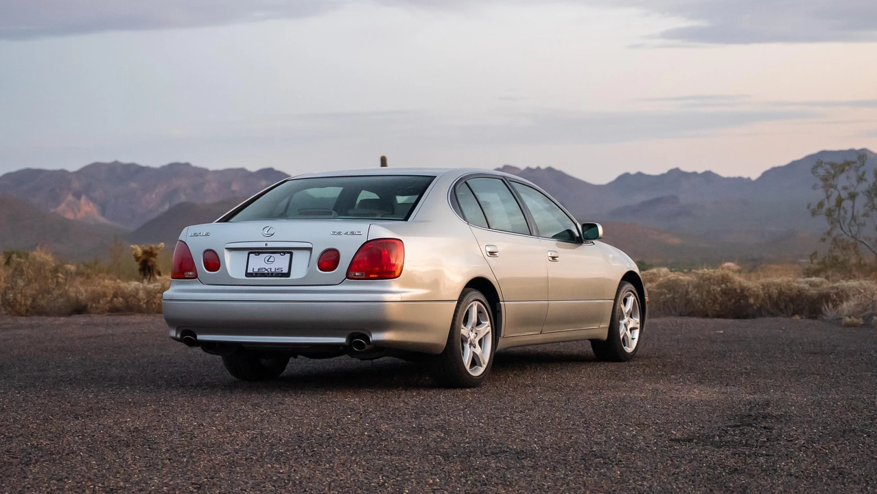 2001 Lexus GS 2nd Gen - Image 22 of 31