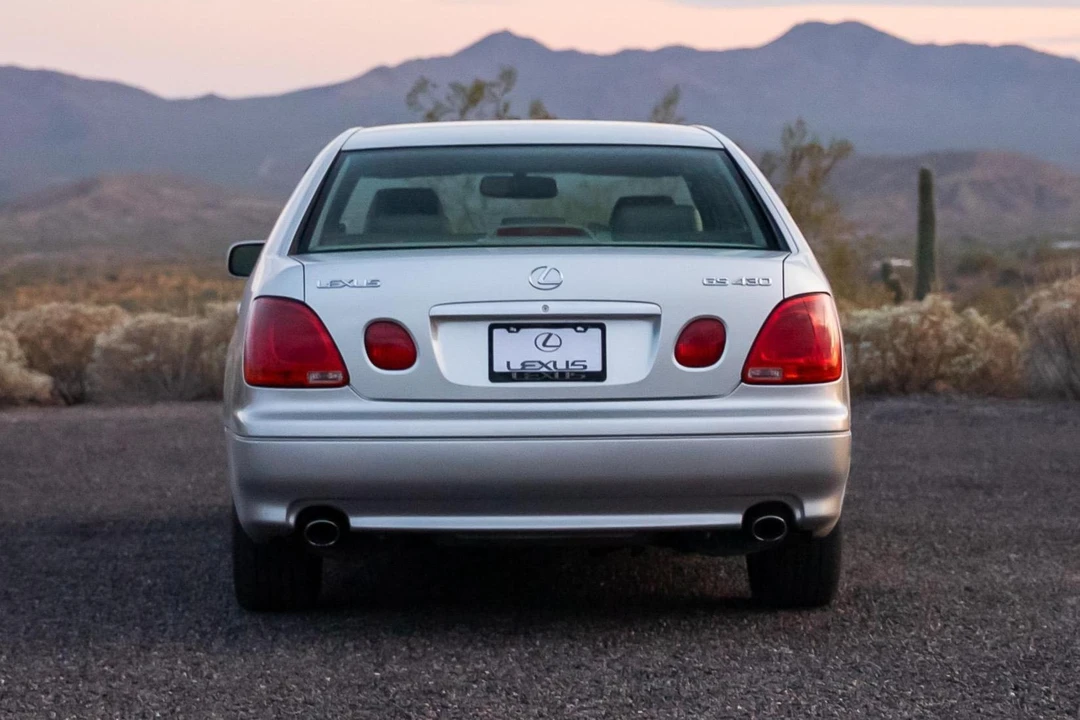 2001 Lexus GS 2nd Gen - Image 5 of 31