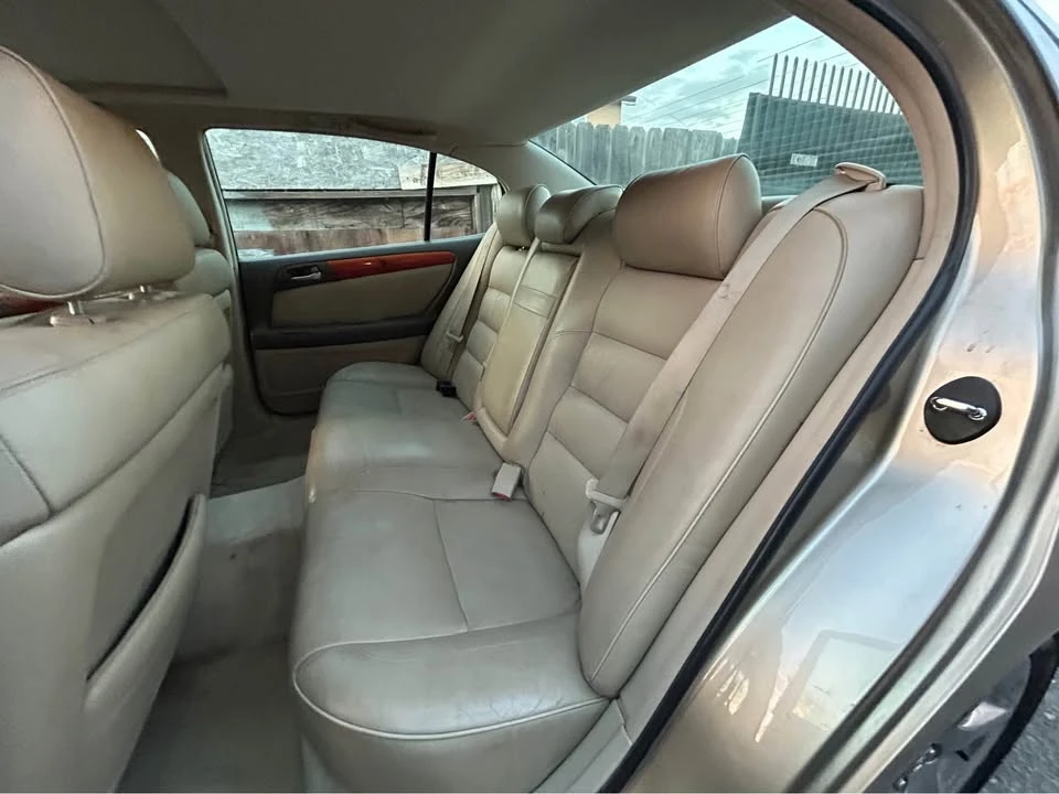 2001 Lexus GS 2nd Gen - Image 12 of 19