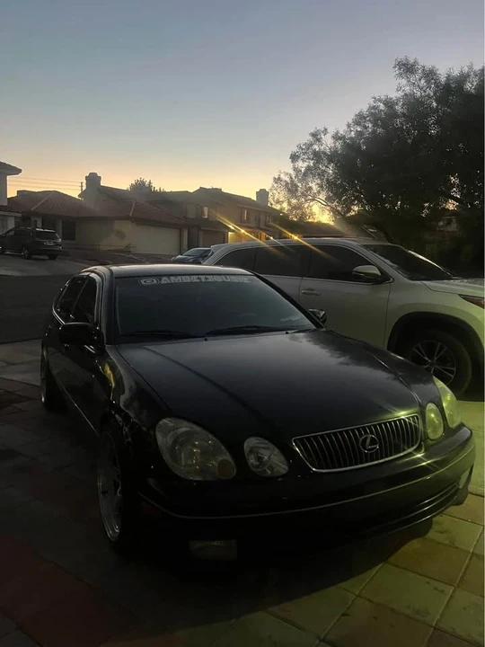 2001 Lexus GS 2nd Gen - Image 2 of 4
