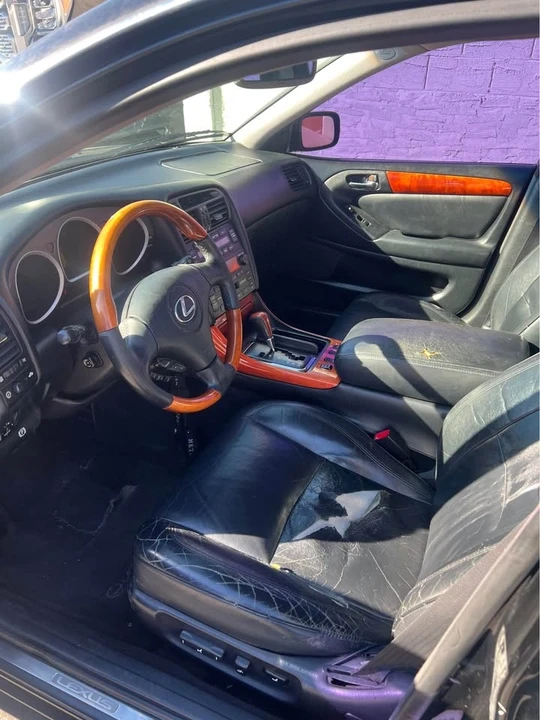2001 Lexus GS 2nd Gen - Image 2 of 7