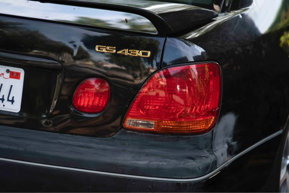 2001 Lexus GS 2nd Gen - Image 15 of 19