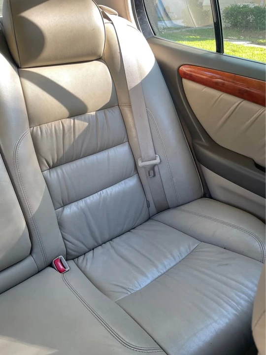 2001 Lexus GS 2nd Gen - Image 10 of 13